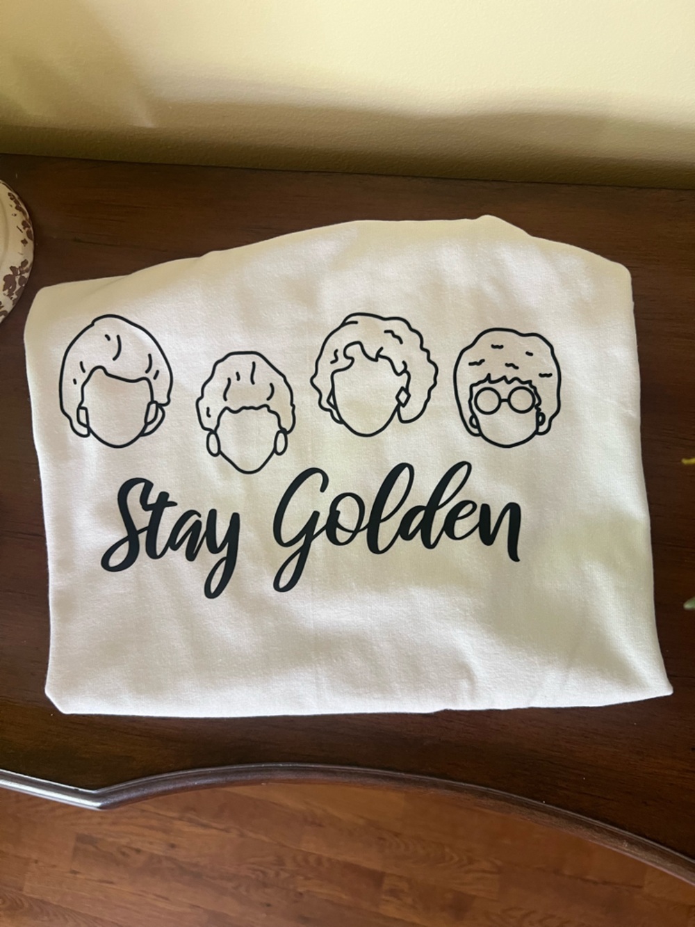<Gildan White "Stay Golden" Tee short sleeve>